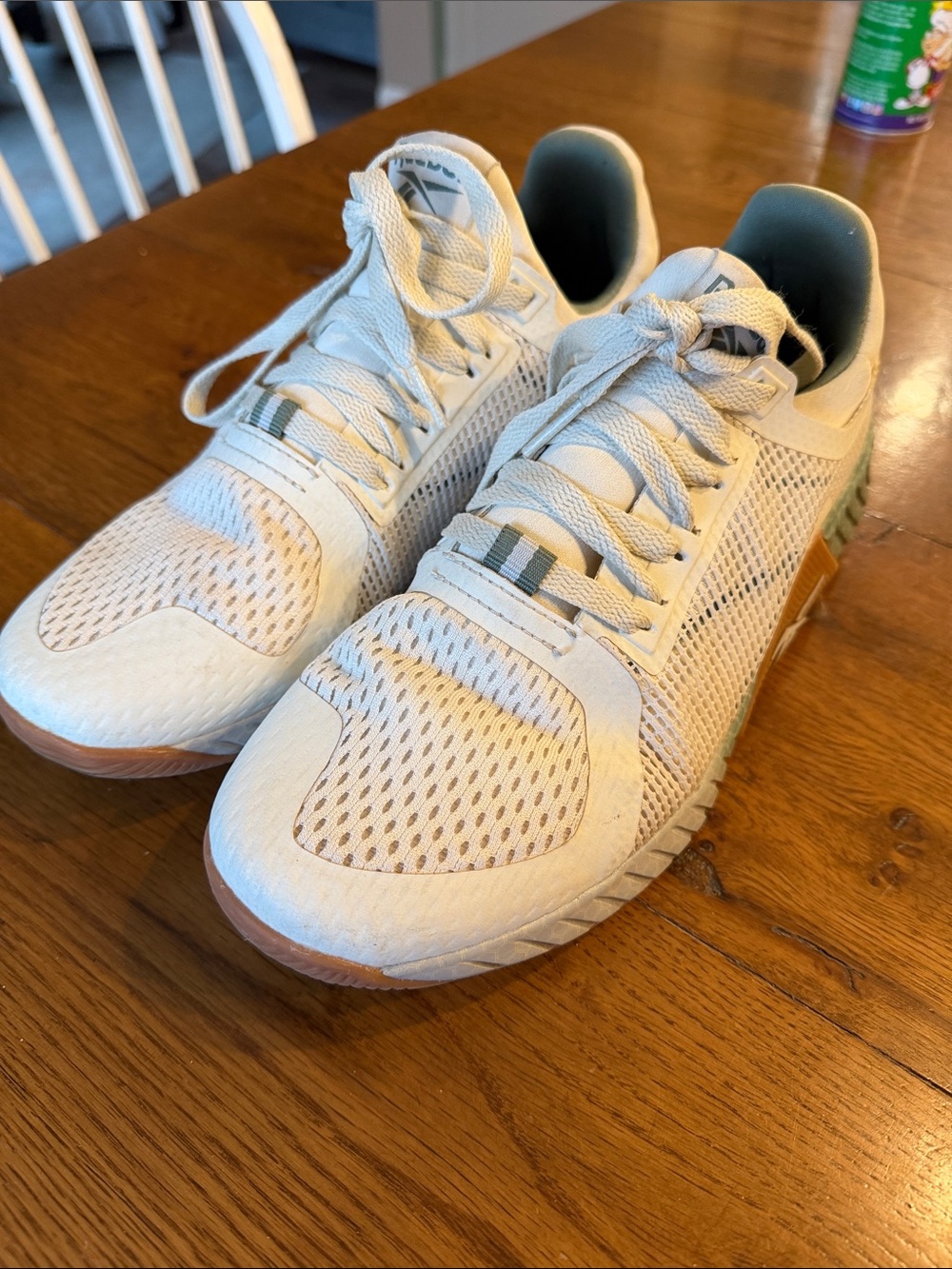 Reebok Men's Athletic Shoes in Cream with Gum and Green Soles